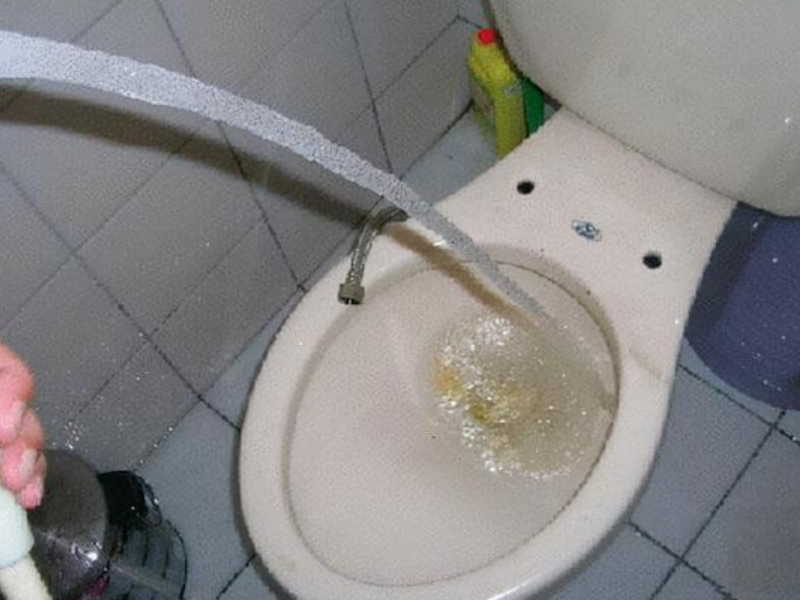 上海徐汇修马桶修水管电话水电疏通抽粪公司