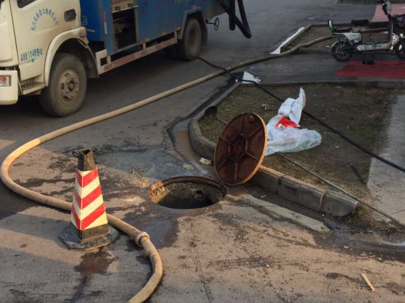上海抽污水【污水治理】公司上海周边池塘雨水爆满清理