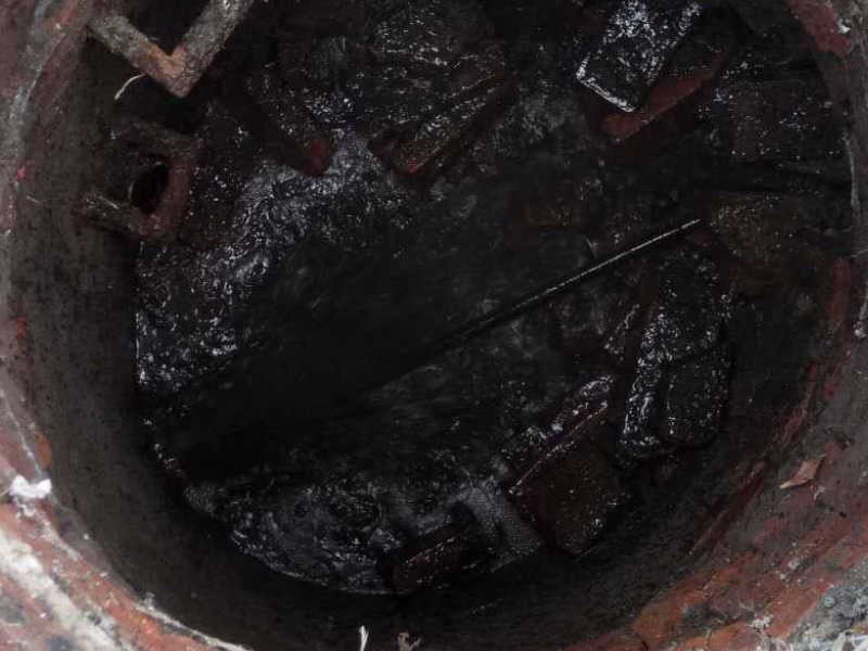 上海杨浦区地下室隔油池清理，油水分离器清理。