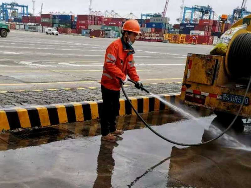 上海闸北区共和新路化粪池清理高压清洗疏通 管道CCTV检测专业公