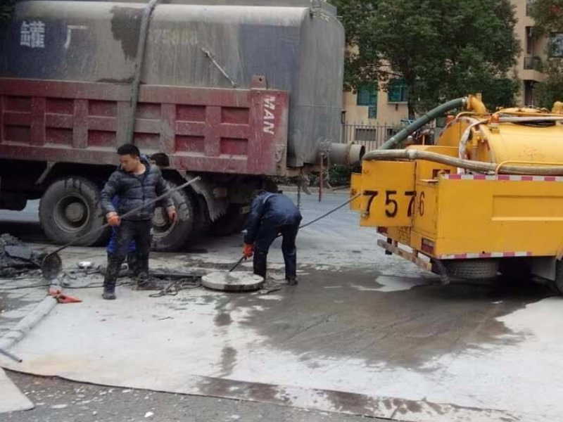 上海南汇周浦专业疏通下水道清洗阴沟清理化粪池抽粪